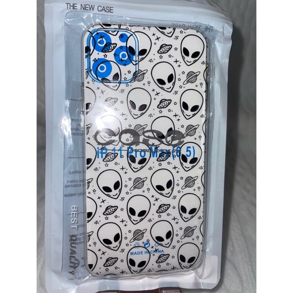 Cartoon Alien iPhone 11 Pro Max Case 👽 - Picture 6 of 17